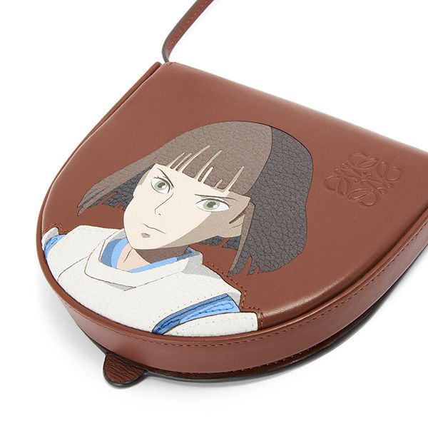 限定コラボロエベ×ジブリ 偽物 ハク&千尋 ヒールポーチ スモール (ソフト カーフ) 2色 C661V09X14